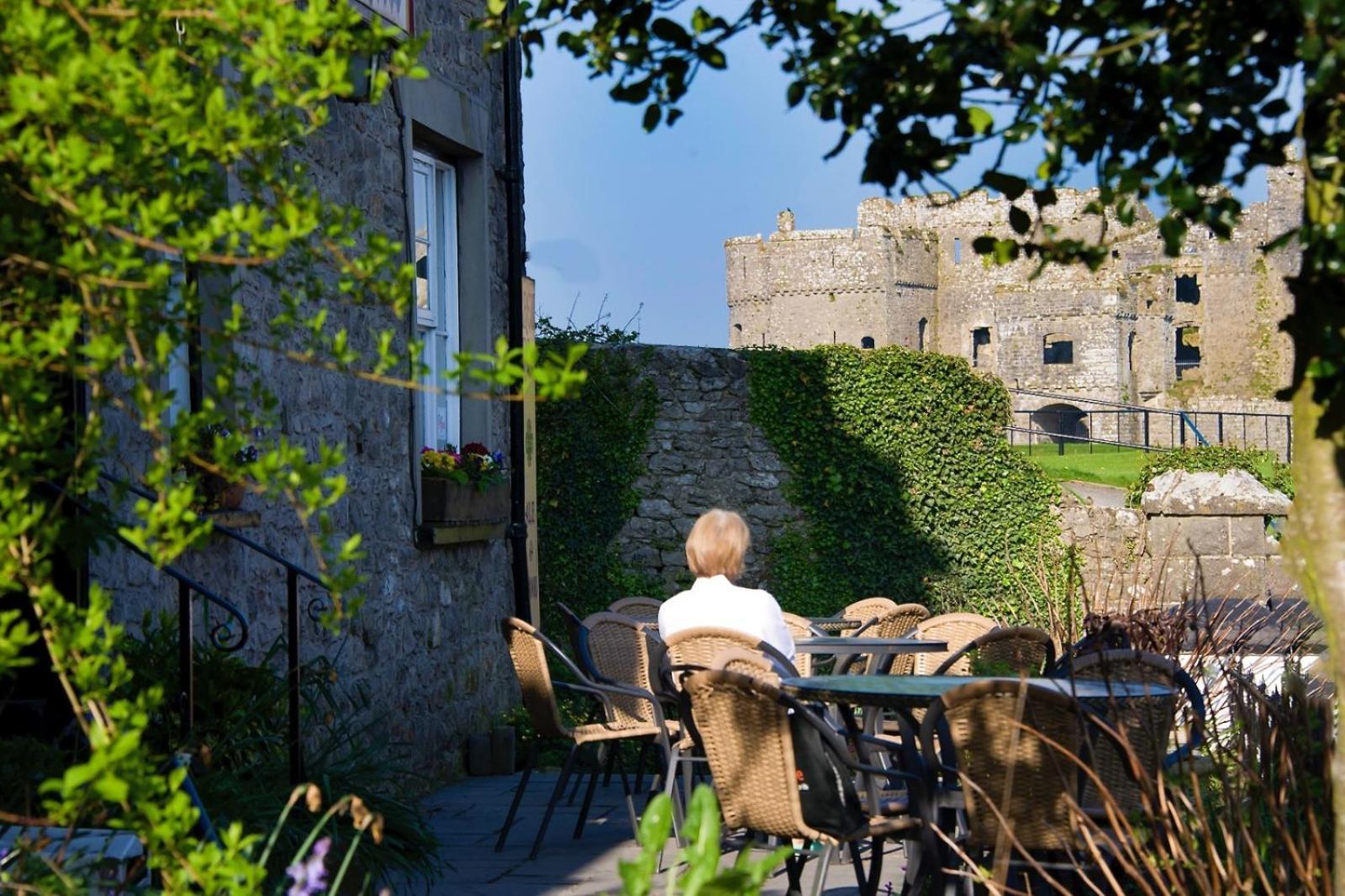 Carew Inn Quarto foto